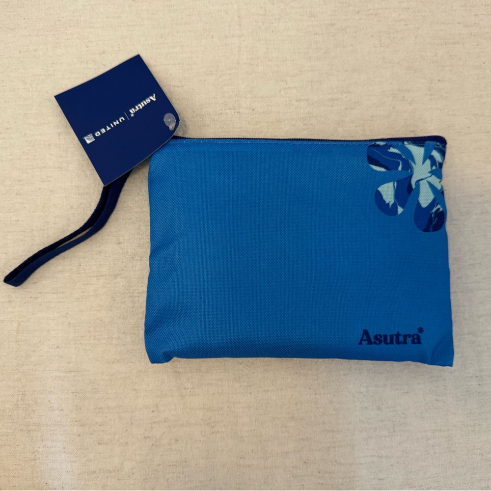 United Airlines Polaris /Business class - Adutra amenity kit - NWT